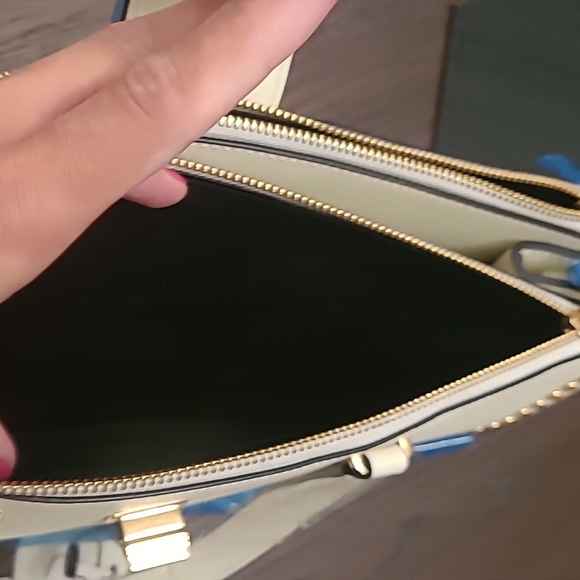 PRADA Purse - Picture 6 of 7